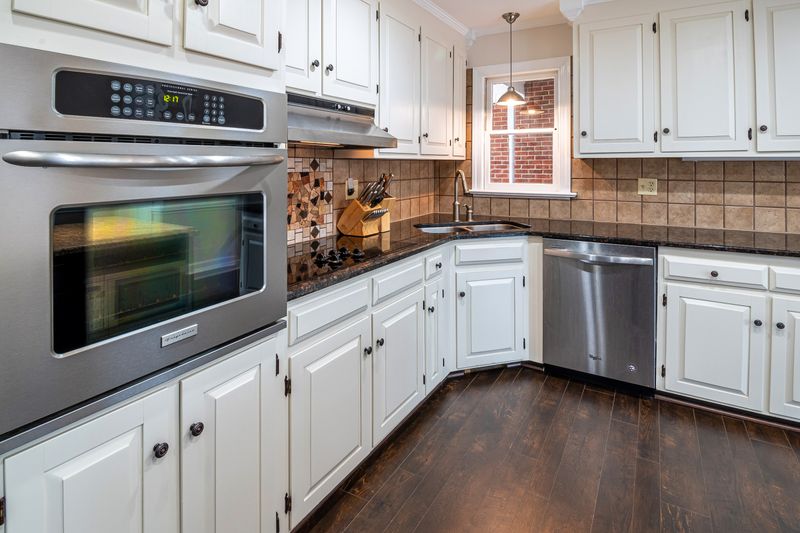 kitchen cabinets